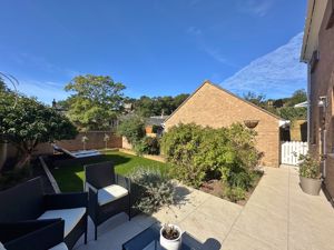 Photo 19- click for photo gallery